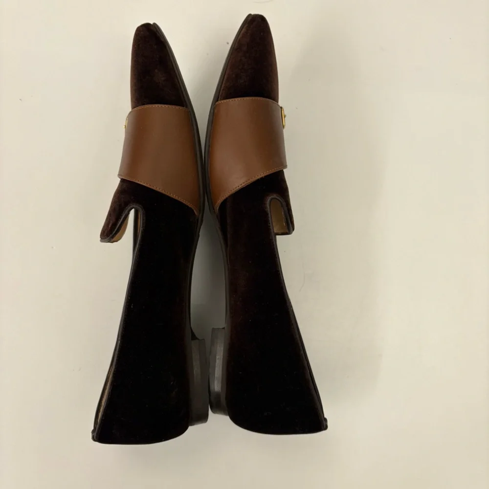 Diane B || Velvet Monkstrap Flats Point‎ Brown